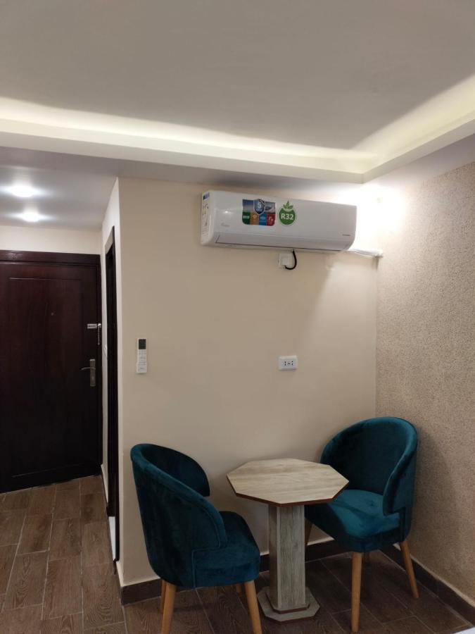Old Street Apartment Wadi Musa Exterior photo